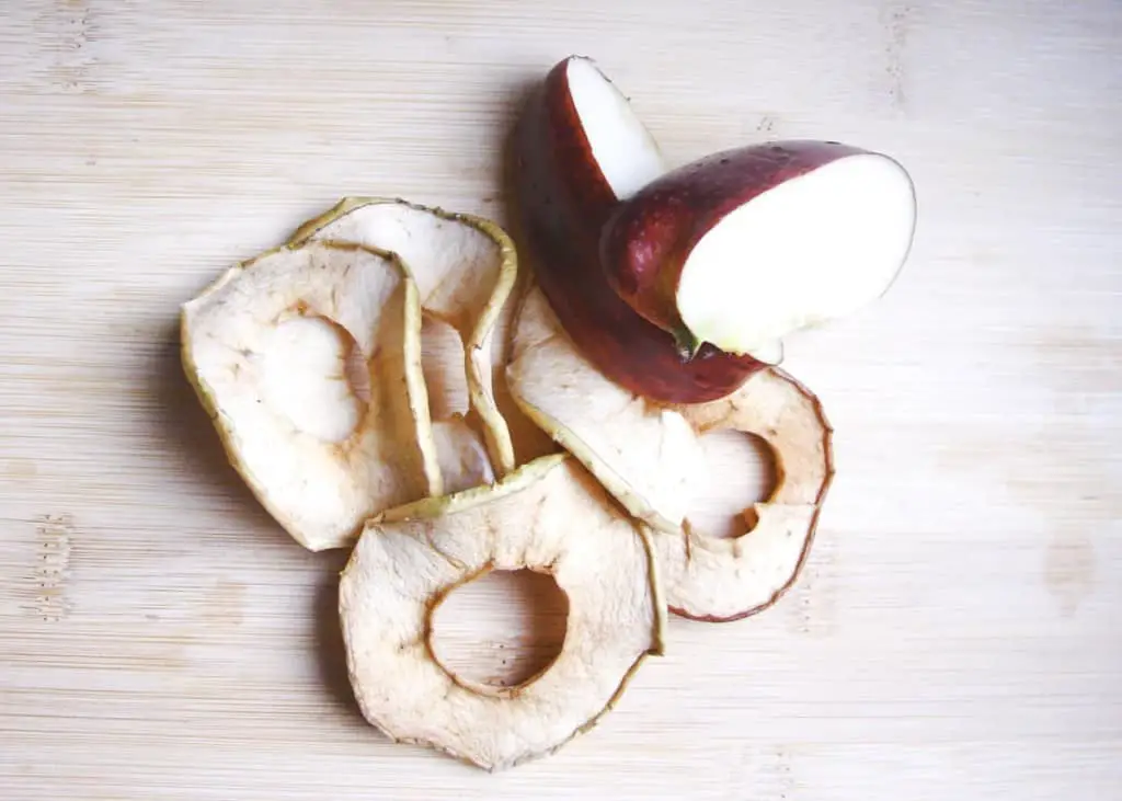 Dried apple rings, with cut apple slices
